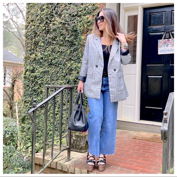 From Paris France! Fabulous plaid jacket with shoulder pads - Picture 3 of 10